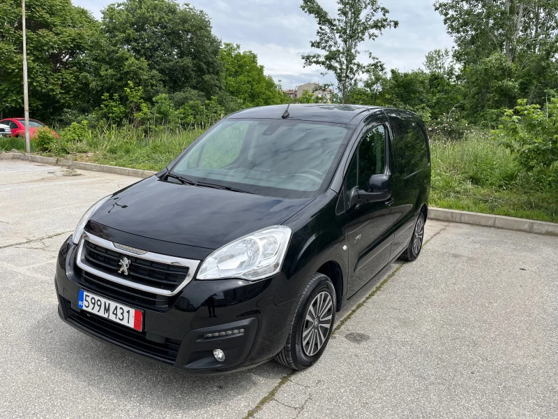 Peugeot Partner Товарен автомобил, снимка 2 - Автомобили и джипове - 47300563