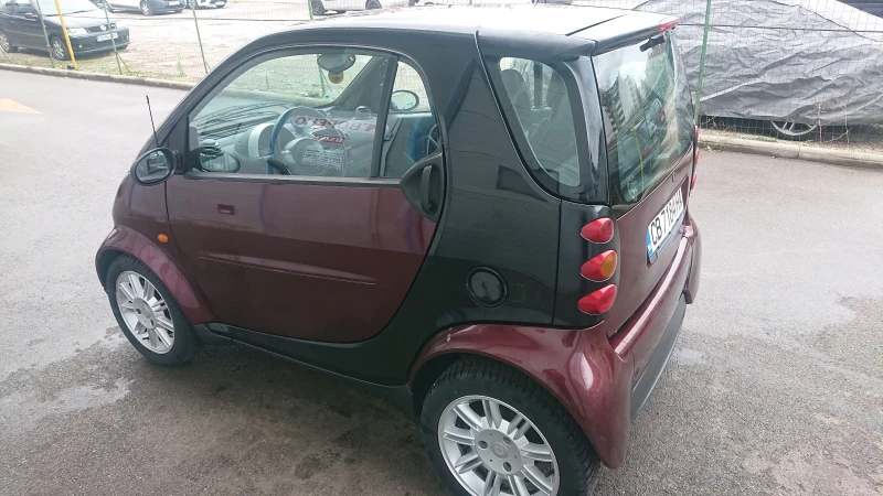 Smart Fortwo  0.7, снимка 4 - Автомобили и джипове - 47276622