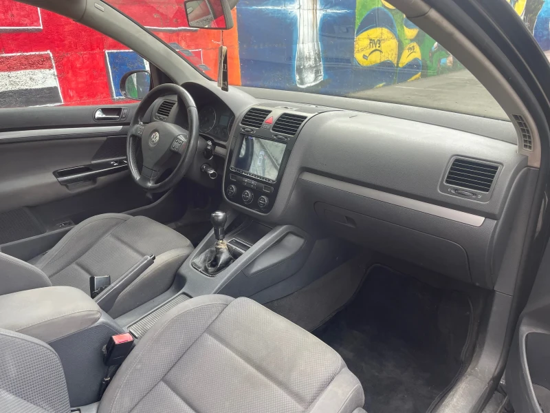 VW Golf 2.0TDI, снимка 6 - Автомобили и джипове - 47290933