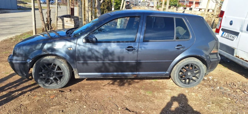 VW Golf, снимка 2 - Автомобили и джипове - 48518786