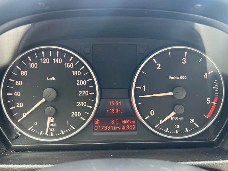 BMW 330 XDrive, снимка 5 - Автомобили и джипове - 53013511