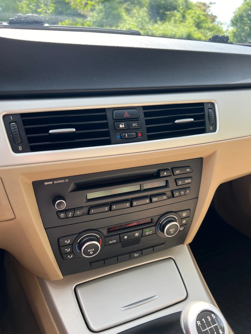 BMW 330 XDrive, снимка 6 - Автомобили и джипове - 53013511