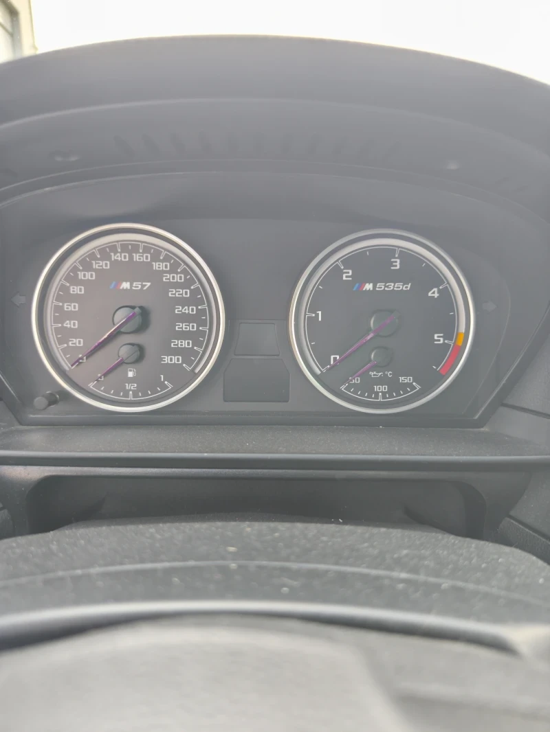 BMW 535 D M Sport САТ, снимка 9 - Автомобили и джипове - 52055666