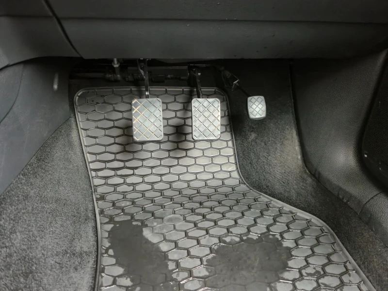 VW Golf, снимка 15 - Автомобили и джипове - 52113612