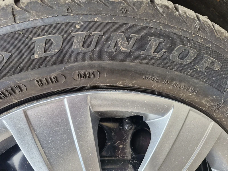 Toyota Yaris 1.0, снимка 14 - Автомобили и джипове - 52753573