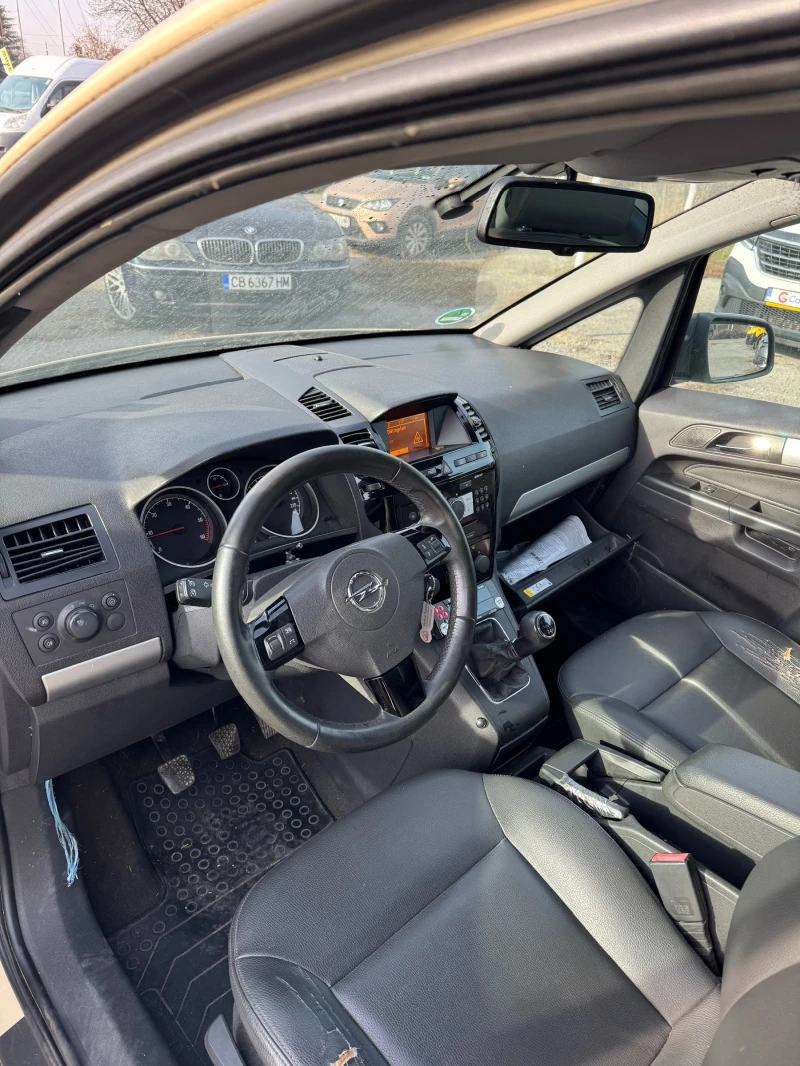 Opel Zafira 1.7 d, снимка 7 - Автомобили и джипове - 52811044