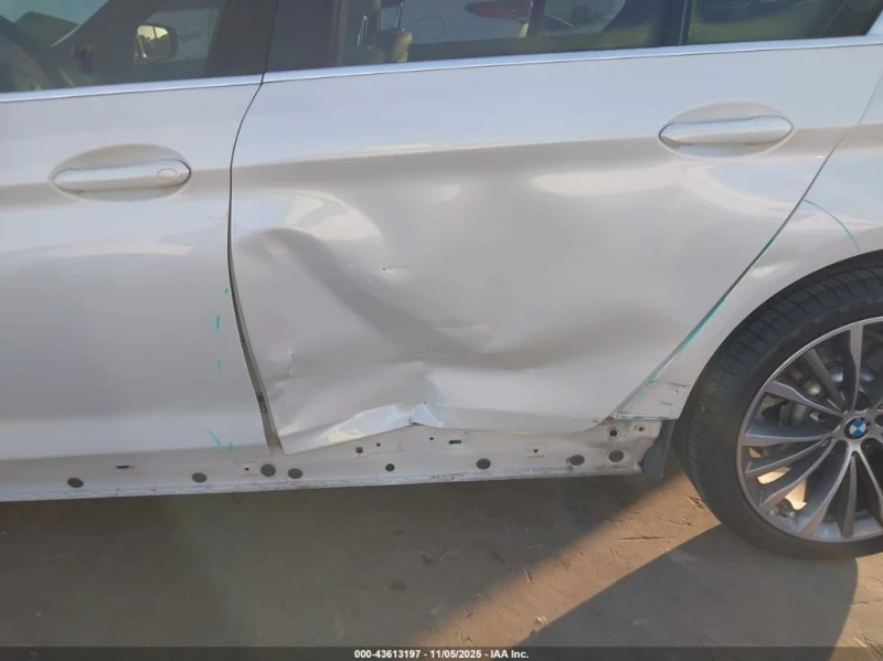 BMW 530 * I * CARFAX * БЕЗ ПЪРВОНАЧАЛНА ВНОСКА, снимка 6 - Автомобили и джипове - 52924447