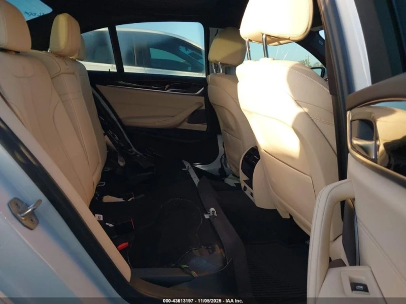 BMW 530 * I * CARFAX * БЕЗ ПЪРВОНАЧАЛНА ВНОСКА, снимка 8 - Автомобили и джипове - 52924447