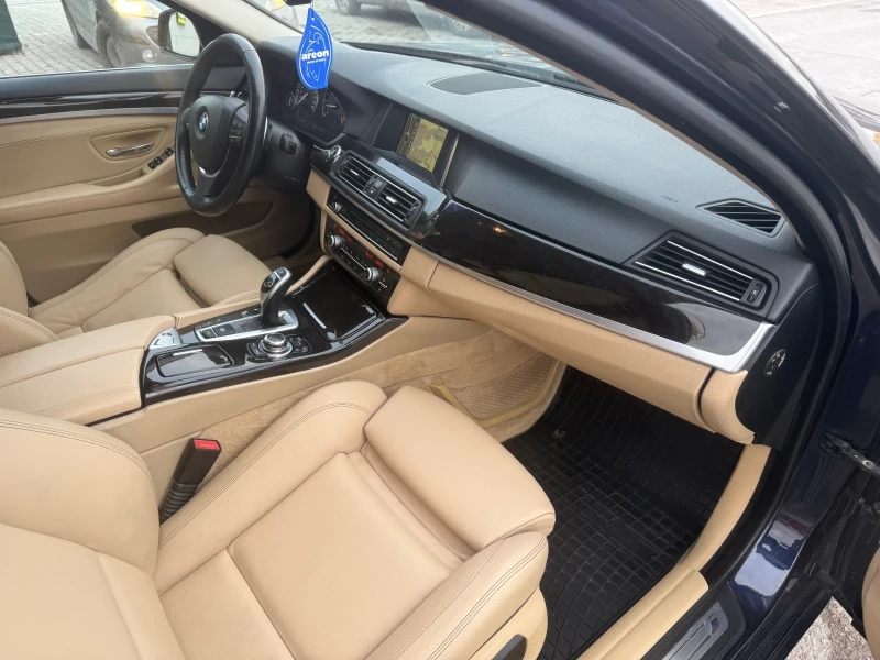 BMW 530 D Xdrive Facelift Luxury EURO 6B, снимка 9 - Автомобили и джипове - 53213693
