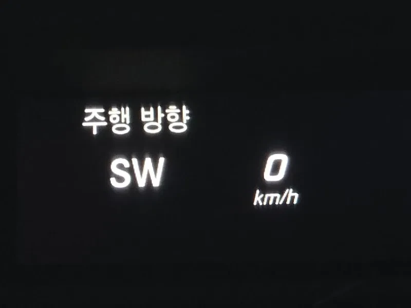 Mercedes-Benz C 220 Avantgarde - САМО 30% АВАНС, снимка 16 - Автомобили и джипове - 55986506