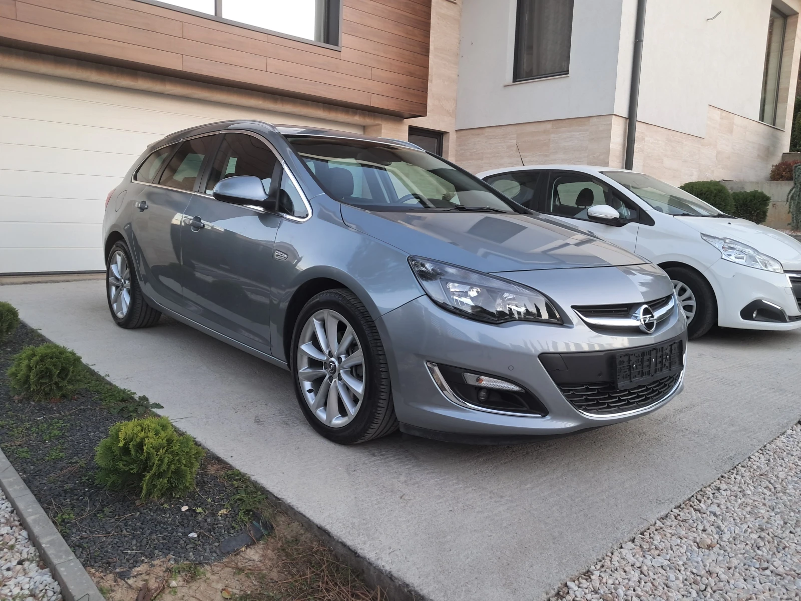 Opel Astra 1.7 CDTI--97000км.FACELIFT-КАТО НОВА - изображение 2