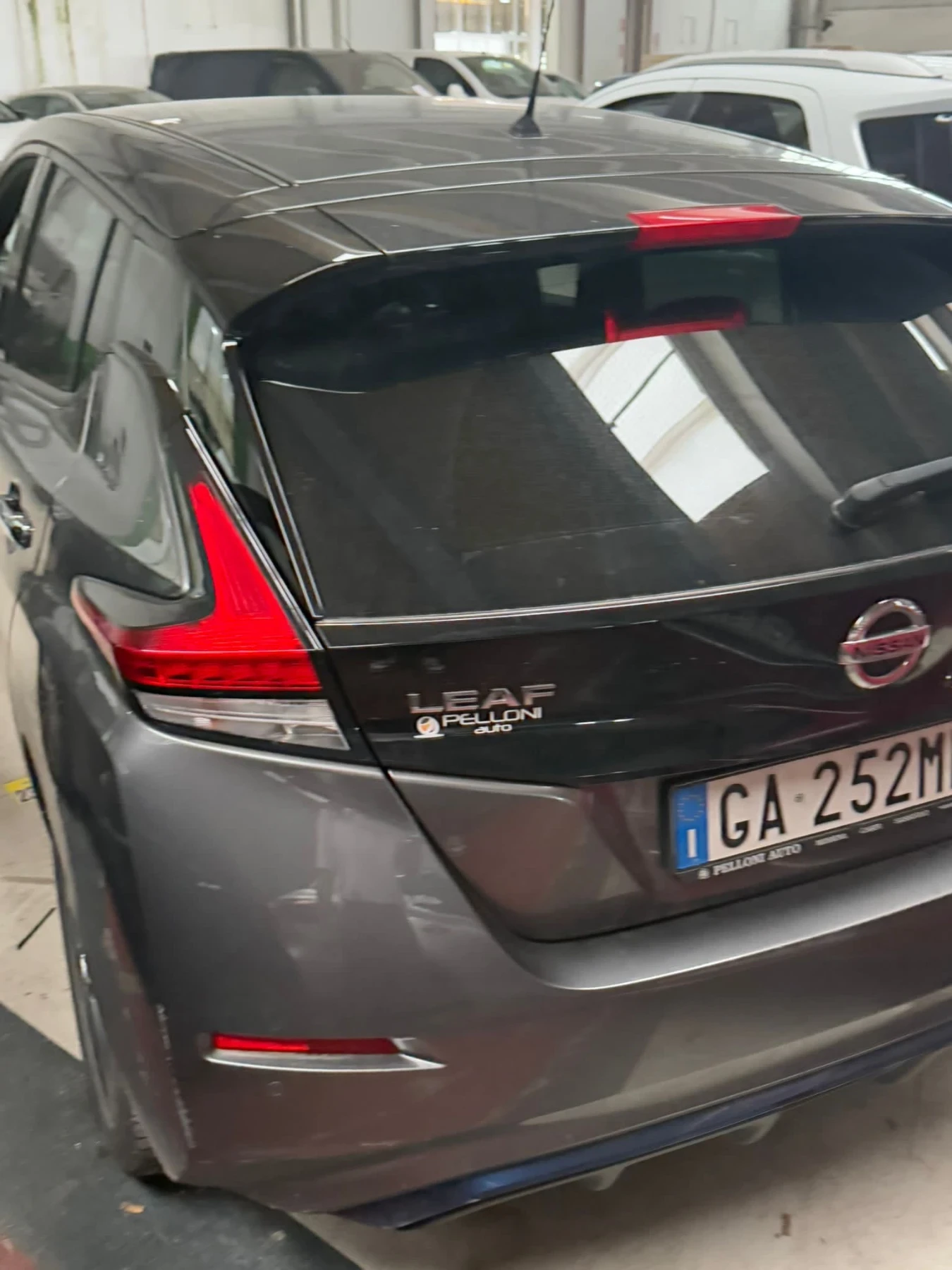 Nissan Leaf  (KATO НОВА) - изображение 9