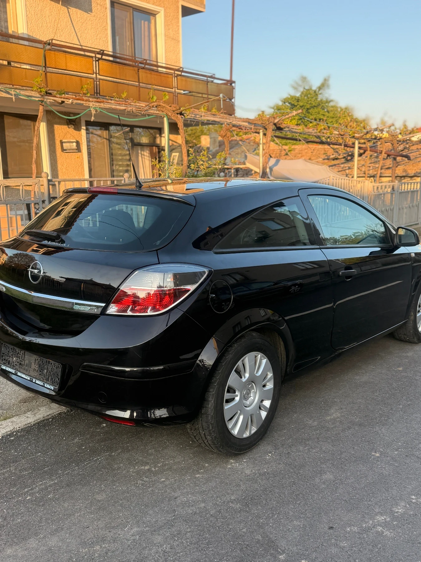 Opel Astra 1.4 GTC 90 коня ГАЗ БЕНЗИН - изображение 4