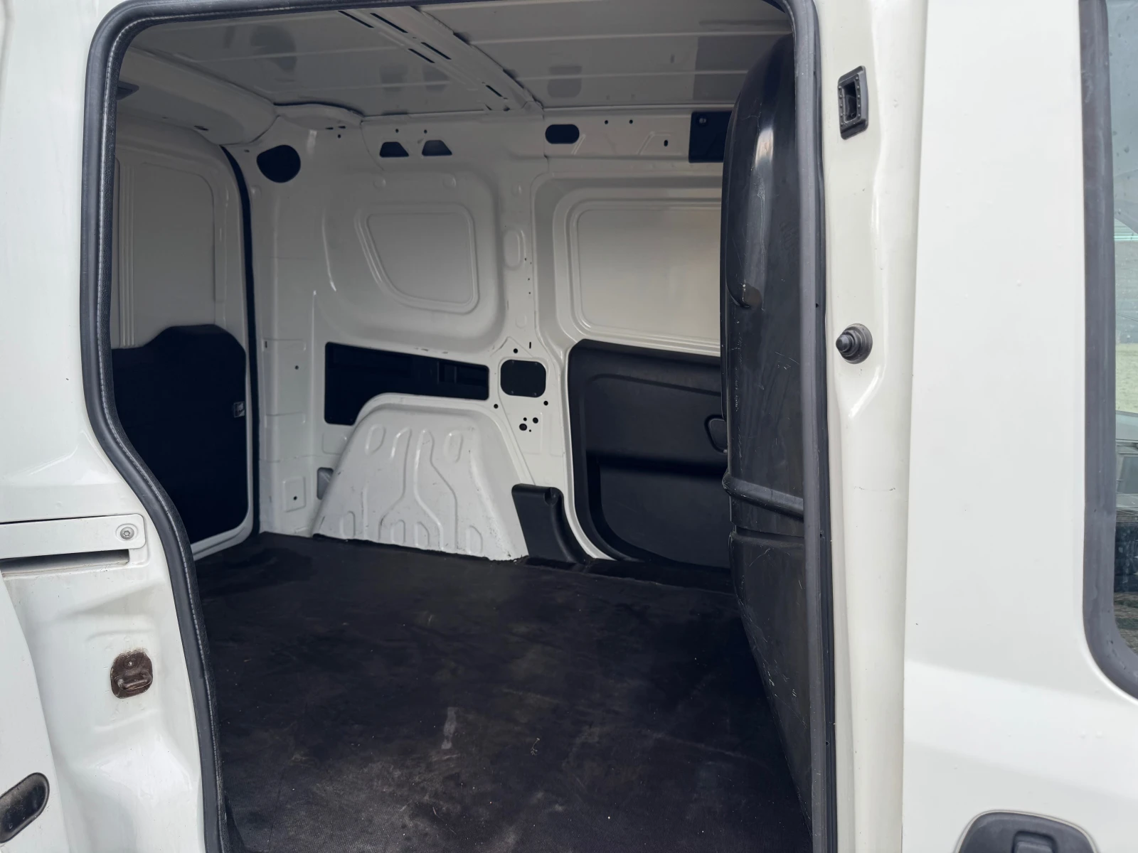 Opel Combo 1.6CDTi Klimatik - изображение 10