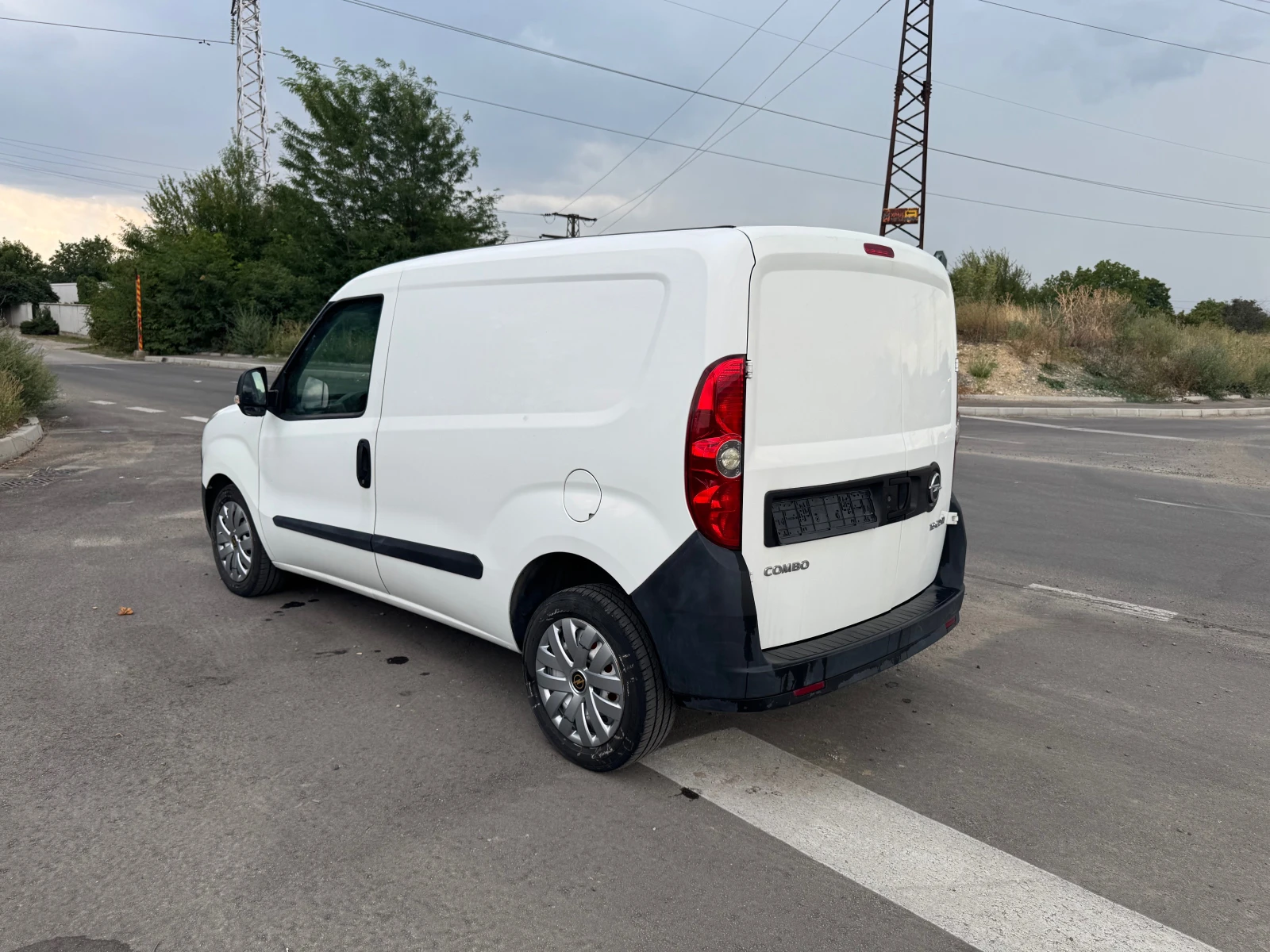 Opel Combo 1.6CDTi Klimatik - изображение 6