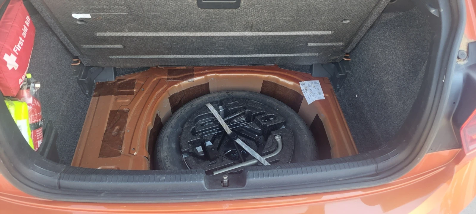 VW Polo, снимка 11 - Автомобили и джипове - 53568987