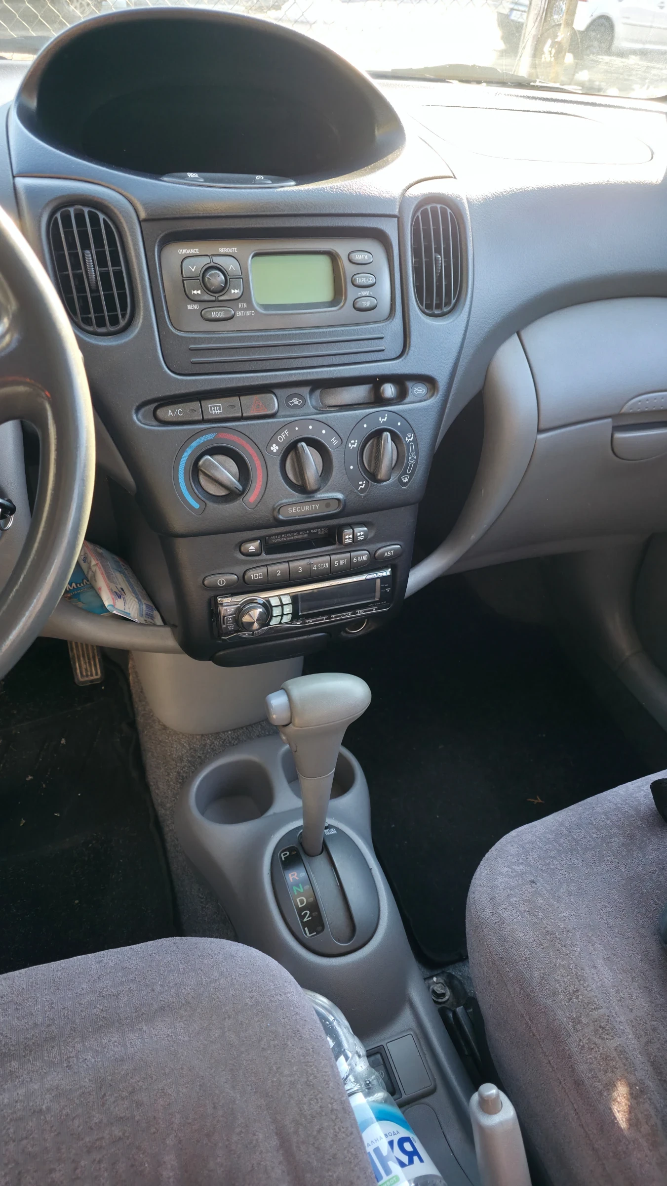 Toyota Yaris verso Automatic 1.3 vvti - изображение 4