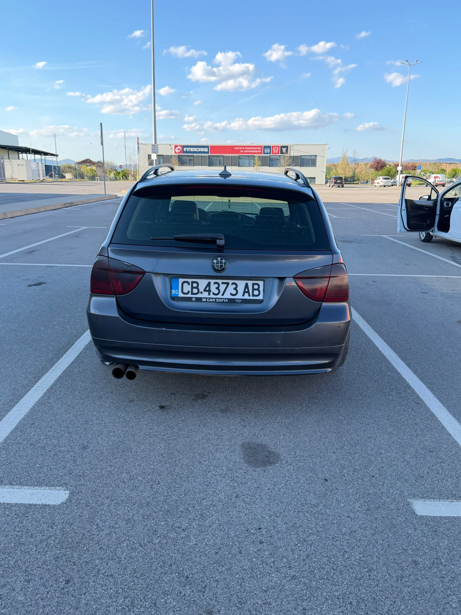 BMW 320, снимка 3 - Автомобили и джипове - 54345740