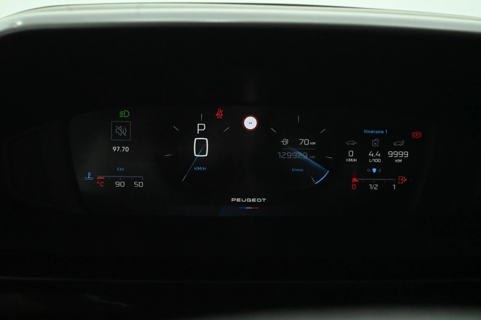 Peugeot 308  1.5 BlueHDI - 130 �.�.  | Mobile.bg � ����������� 9