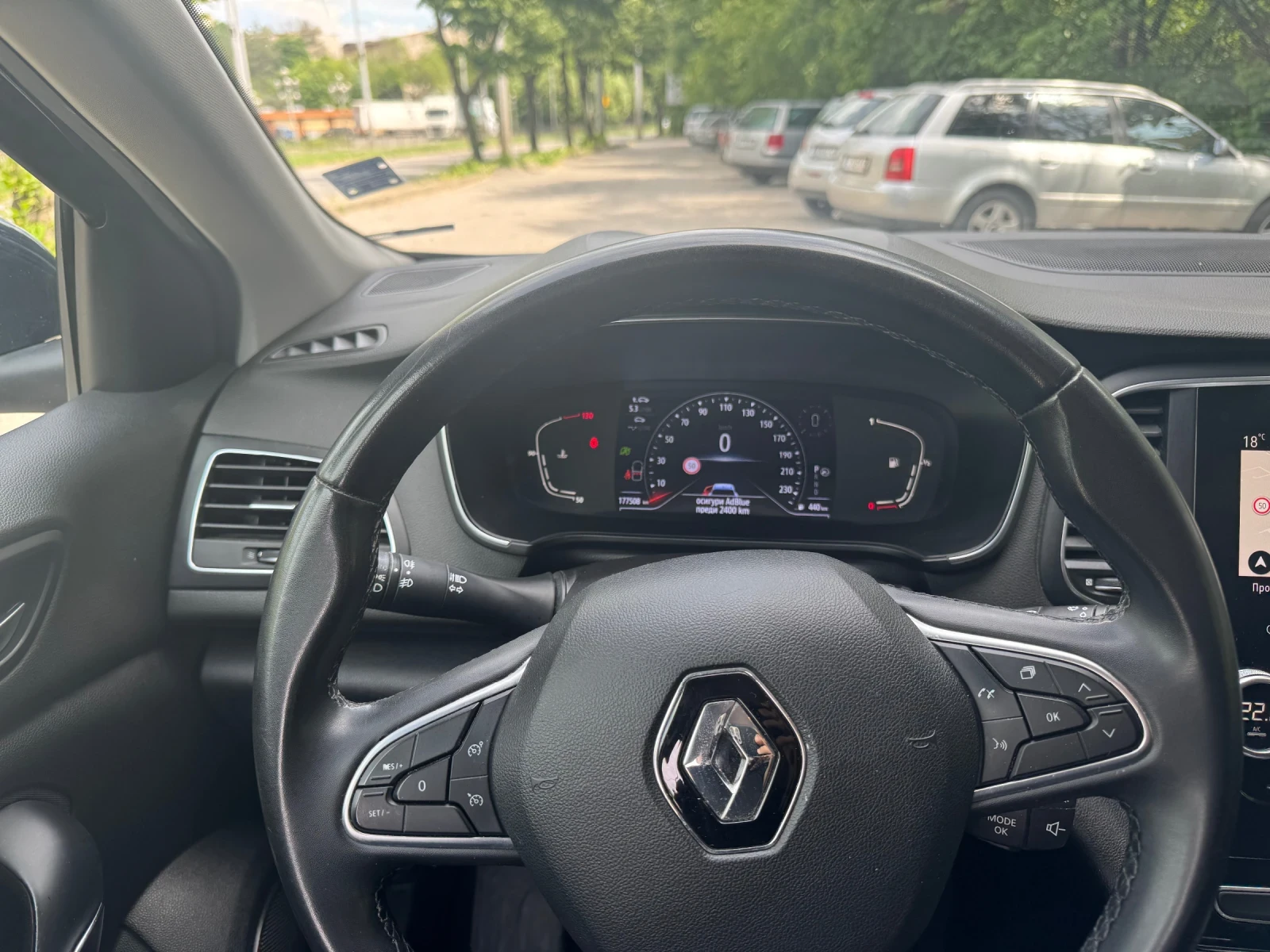 Renault Megane 1.5 DCI, снимка 12 - Автомобили и джипове - 54611081