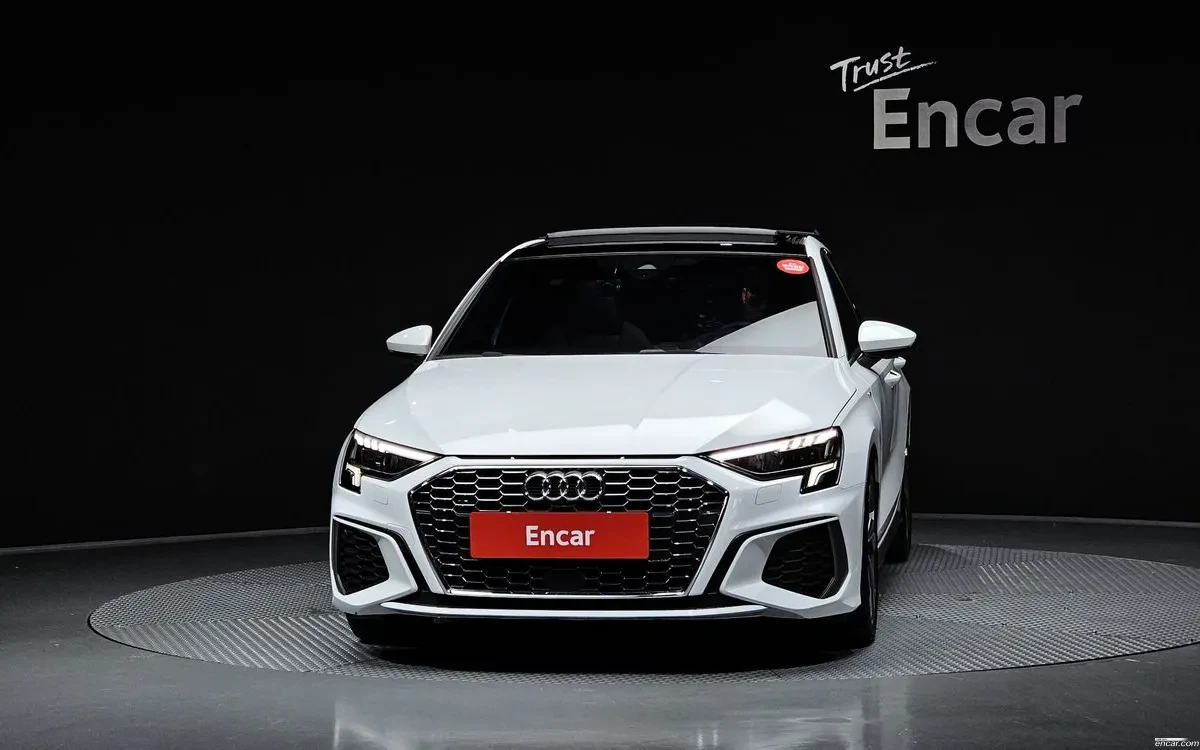 Audi A3 40 TFSI Premium, снимка 3 - Автомобили и джипове - 54740836