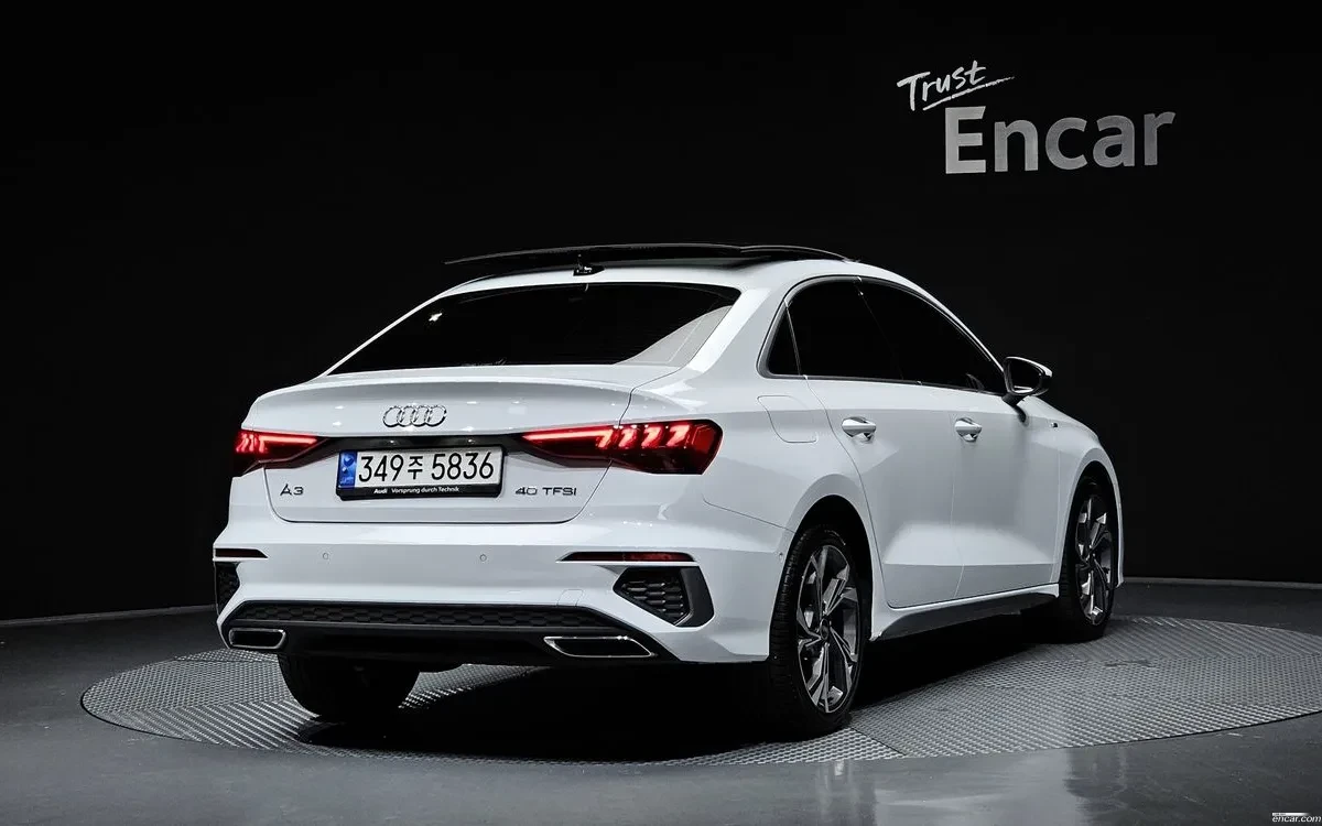 Audi A3 40 TFSI Premium, снимка 2 - Автомобили и джипове - 54740836