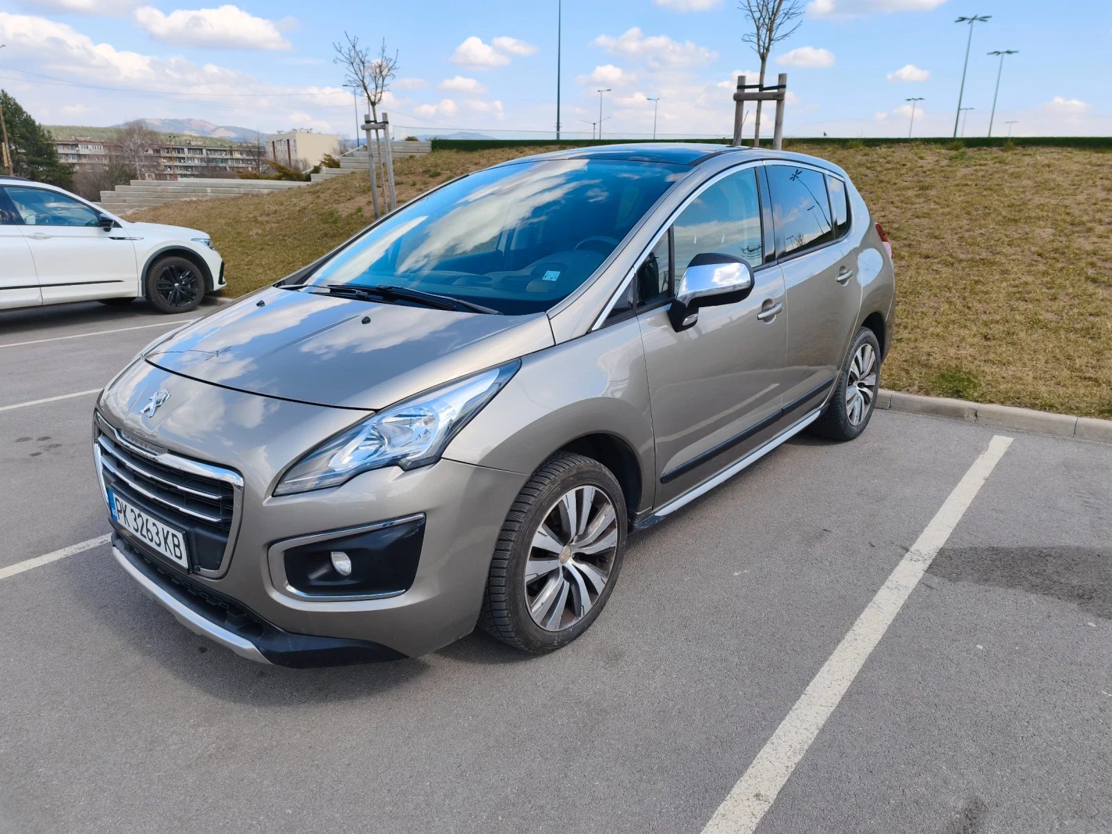 Peugeot 3008 1.6 hdi, снимка 4 - Автомобили и джипове - 54798272