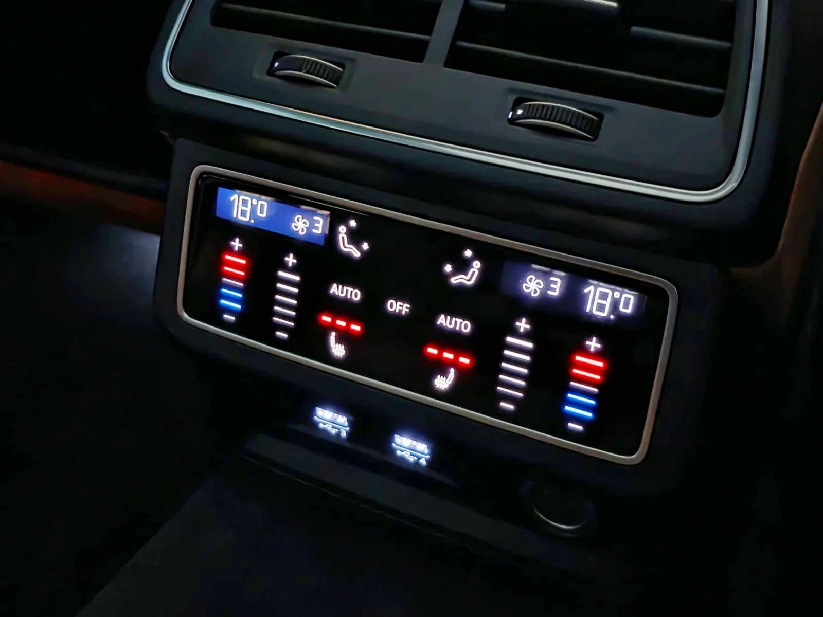 Audi Rs6 Audi RS6 Avant   PERFORMANCE   CERAMIC   B&O   360, снимка 16 - Автомобили и джипове - 54981470