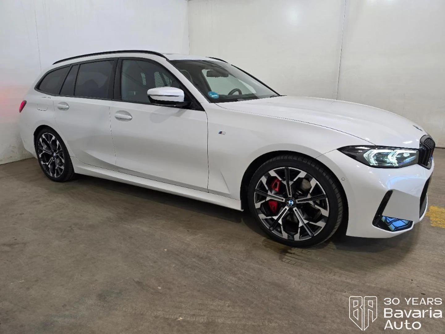 BMW 320 d xDrive M Sport Paket, снимка 4 - Автомобили и джипове - 55166124