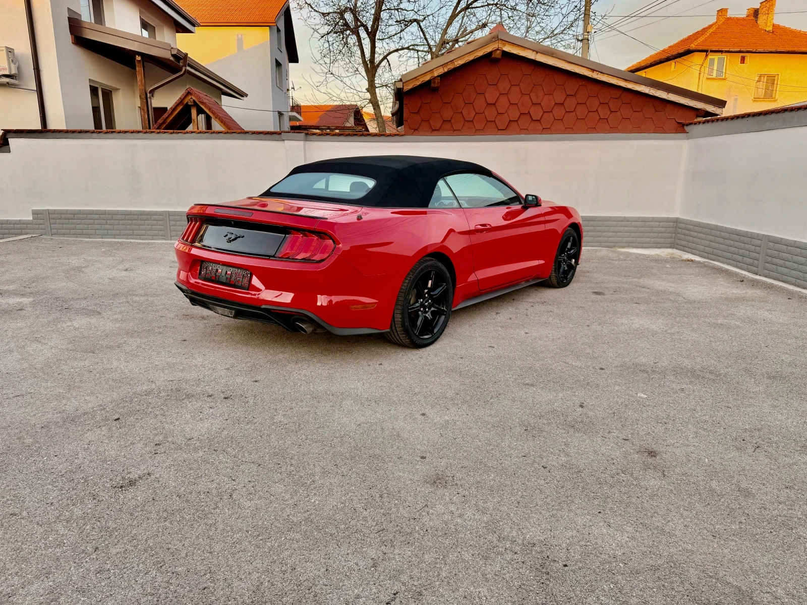 Ford Mustang Premium 2.3, снимка 8 - Автомобили и джипове - 55172964