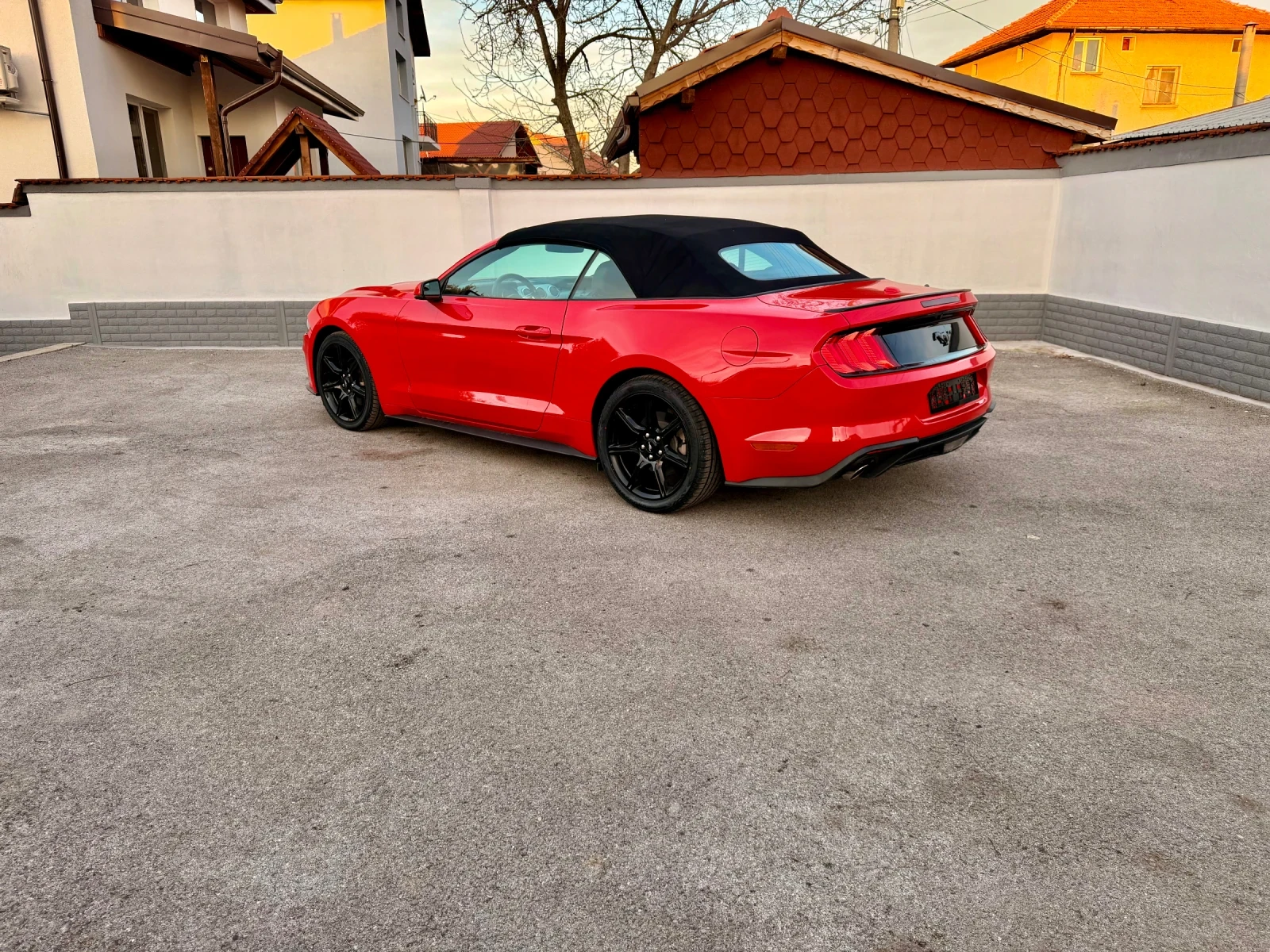 Ford Mustang Premium 2.3, снимка 9 - Автомобили и джипове - 55172964