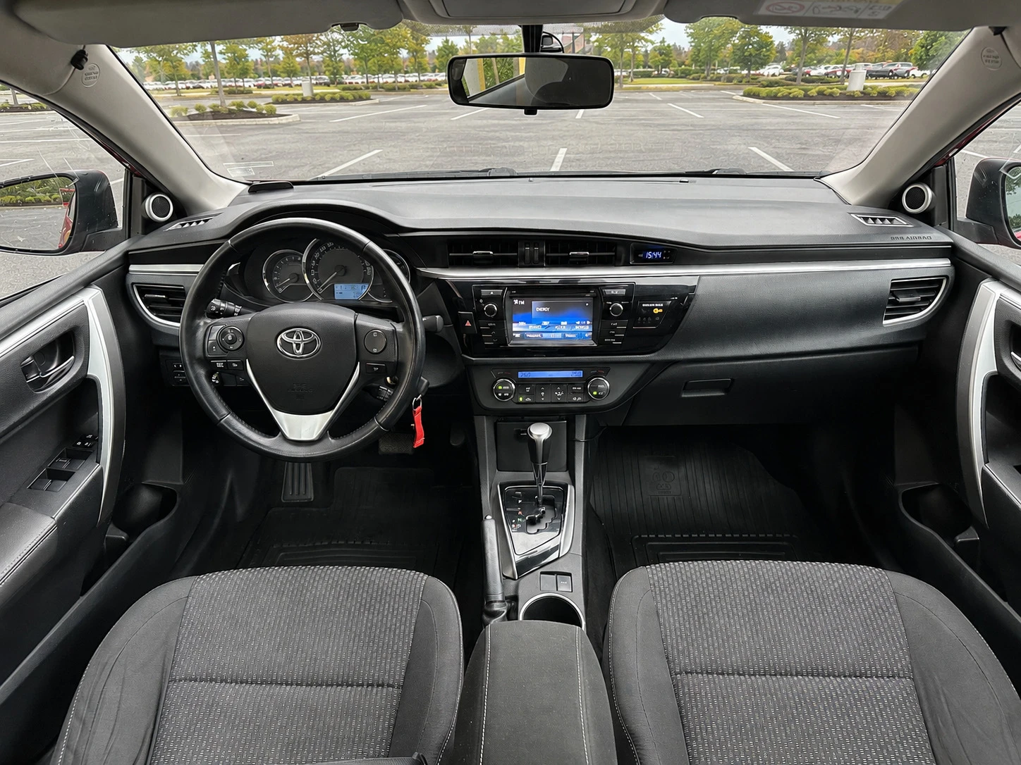 Toyota Corolla 1.6 газ, снимка 8 - Автомобили и джипове - 55563838