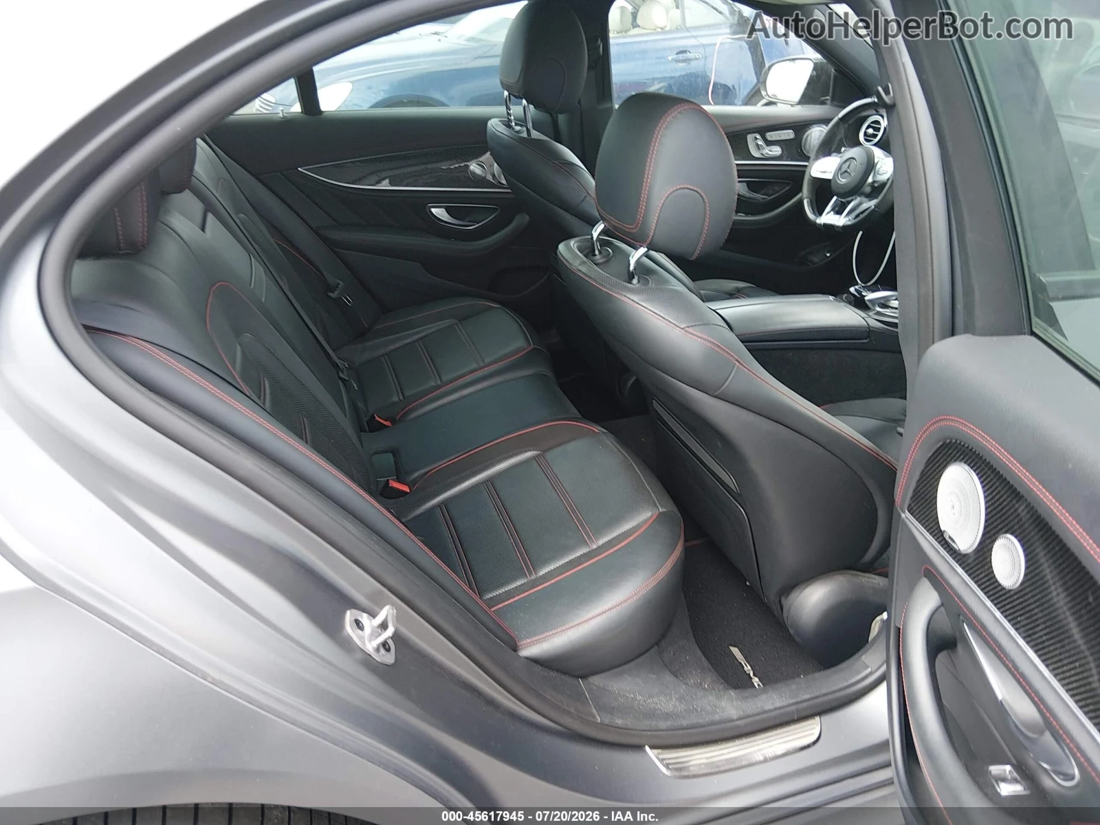 Mercedes-Benz E 53 AMG Burmester* Обдухване* Масаж* Carbon* Цена до БГ, снимка 8 - Автомобили и джипове - 55777019