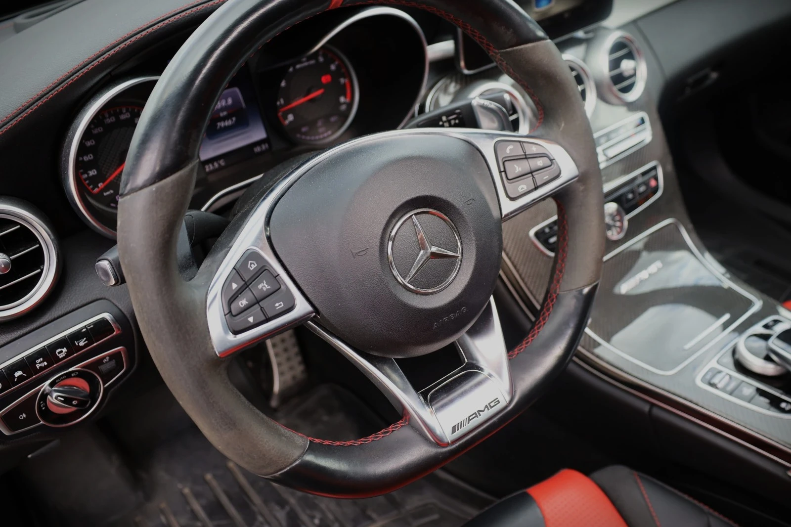 Mercedes-Benz C 63 AMG 63 S, снимка 10 - Автомобили и джипове - 55842517