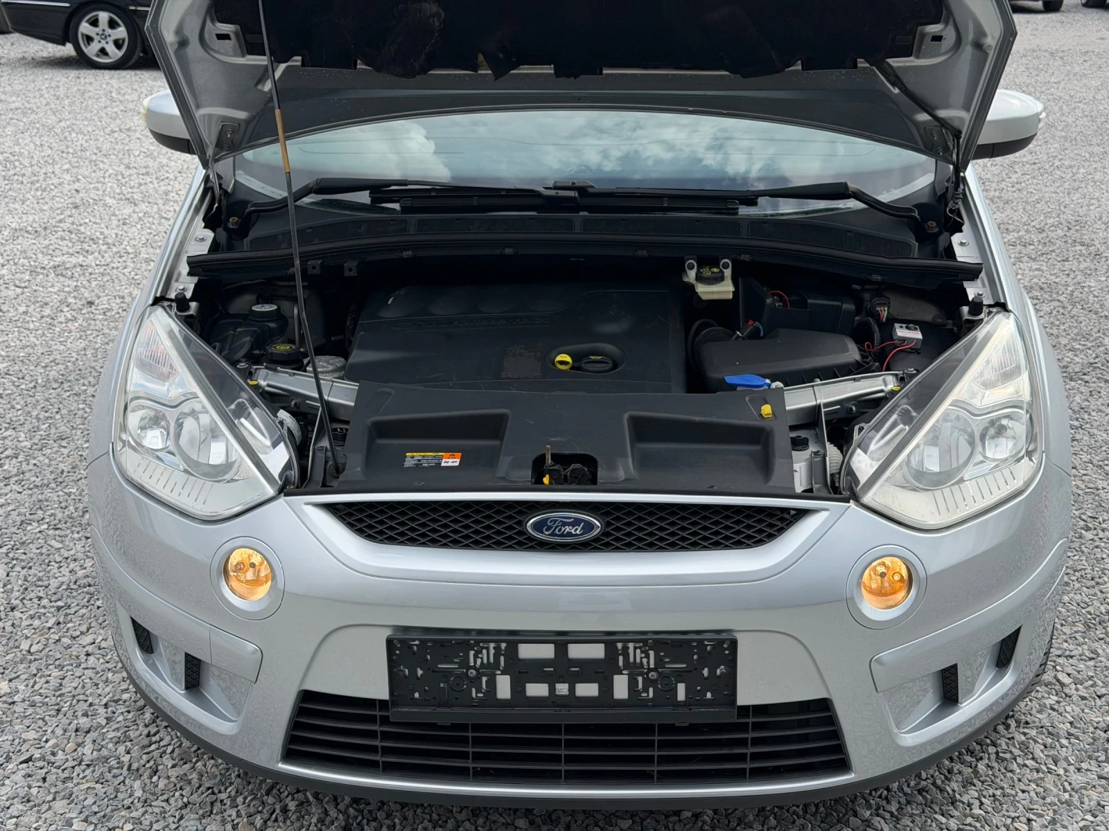 Ford S-Max 2.0TDCi 140кс * Климатроник* , снимка 17 - Автомобили и джипове - 55873059