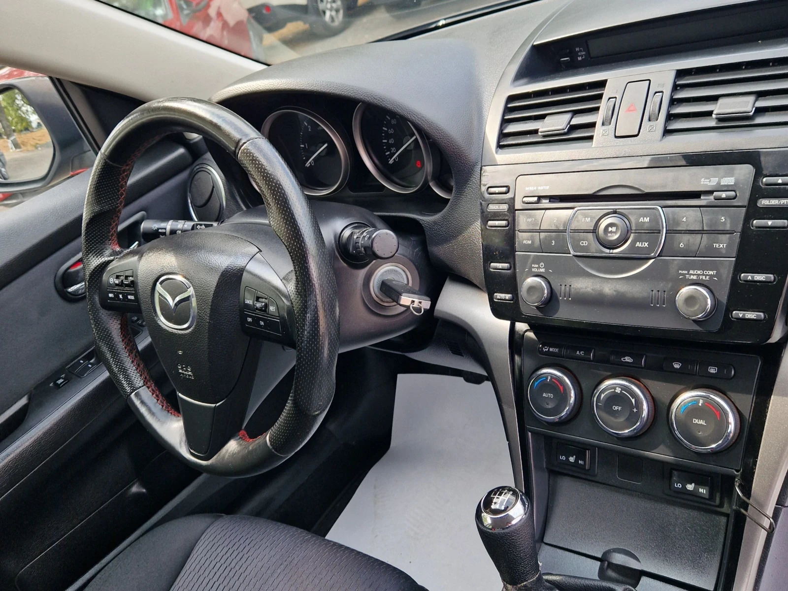 Mazda 6 2.2D 129к.с, снимка 14 - Автомобили и джипове - 55940768