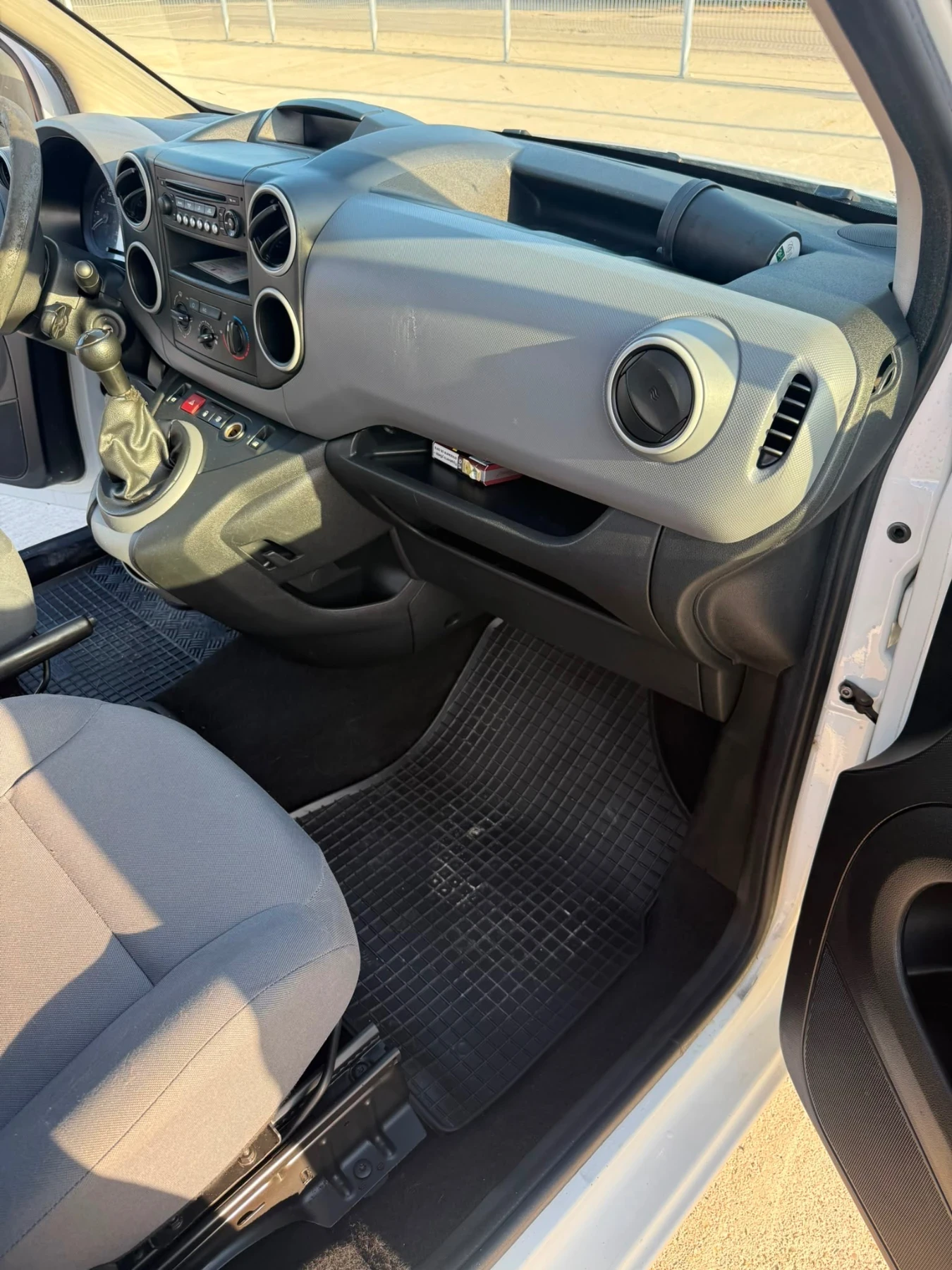 Citroen Berlingo Citroen Berlingo 1.6, снимка 4 - Автомобили и джипове - 56057186