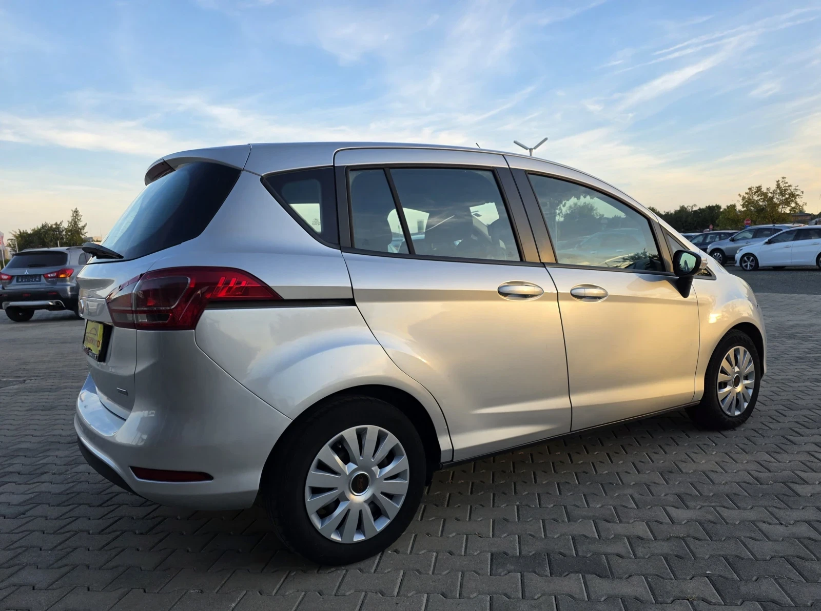 Ford B-Max 1.6TDCI, снимка 4 - Автомобили и джипове - 56415780