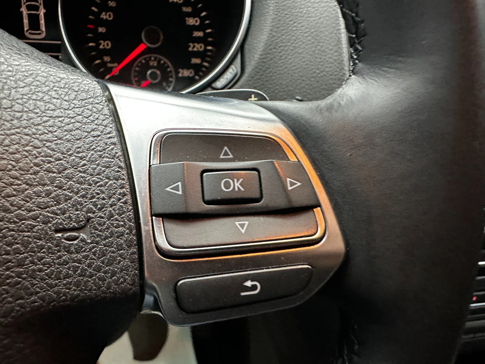 VW Golf GTI 2.0i 211 к.с. , снимка 15 - Автомобили и джипове - 56457408