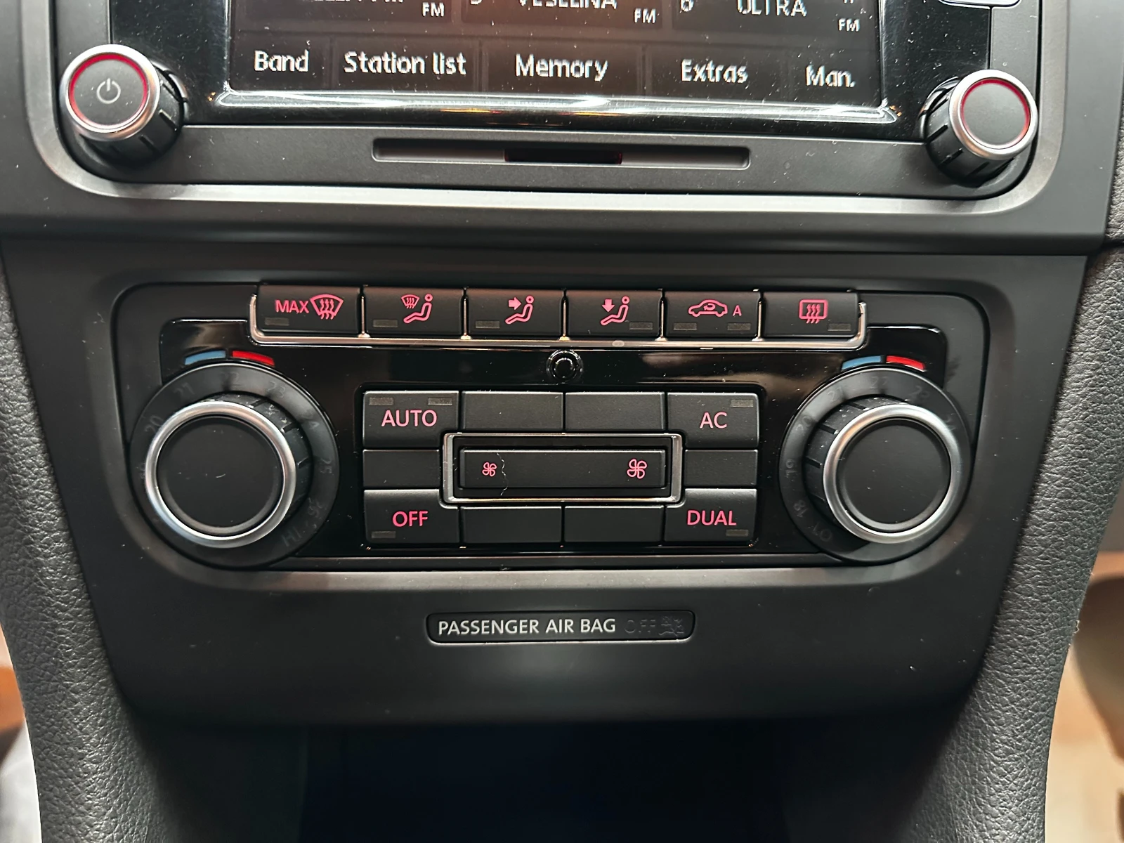 VW Golf GTI 2.0i 211 к.с. , снимка 12 - Автомобили и джипове - 56457408