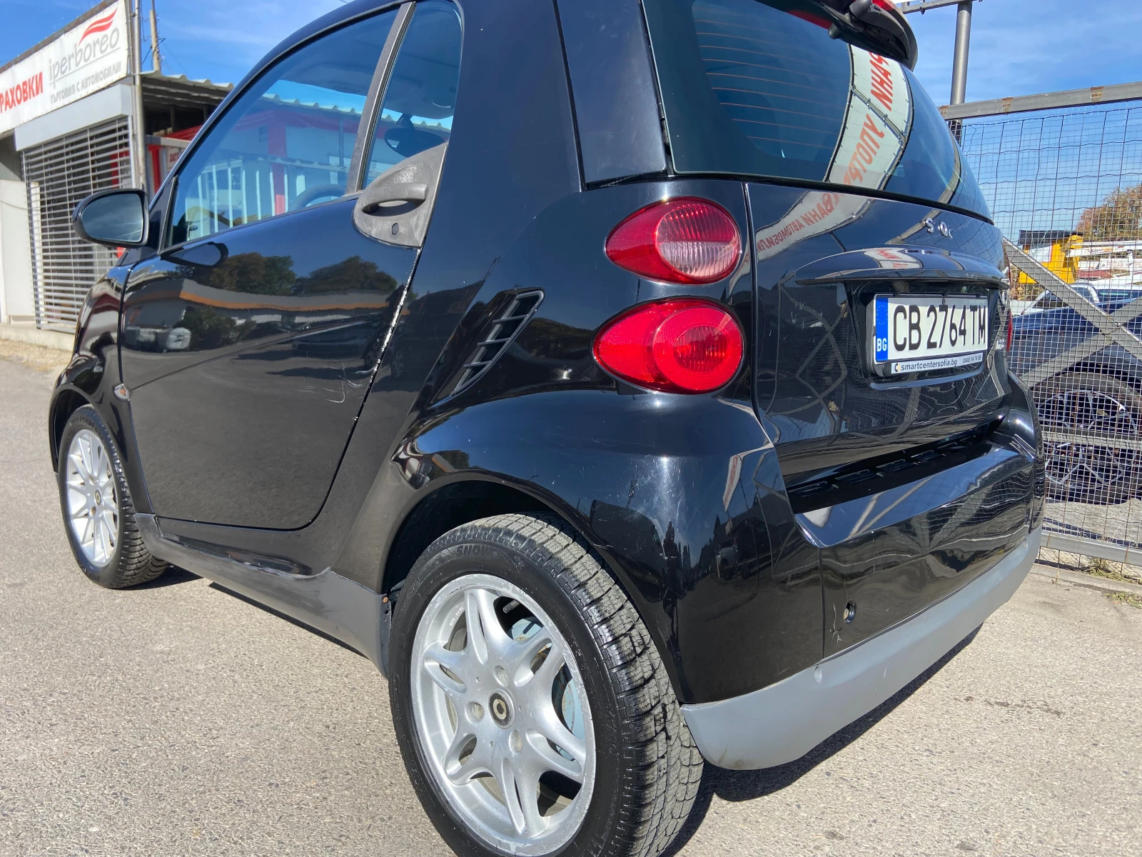 Smart Fortwo 1.0i-Всичко платено!, снимка 4 - Автомобили и джипове - 56579036
