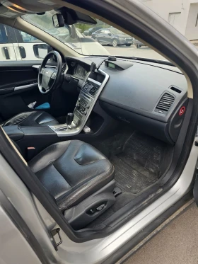 Volvo XC60 3.2 AWD, снимка 14