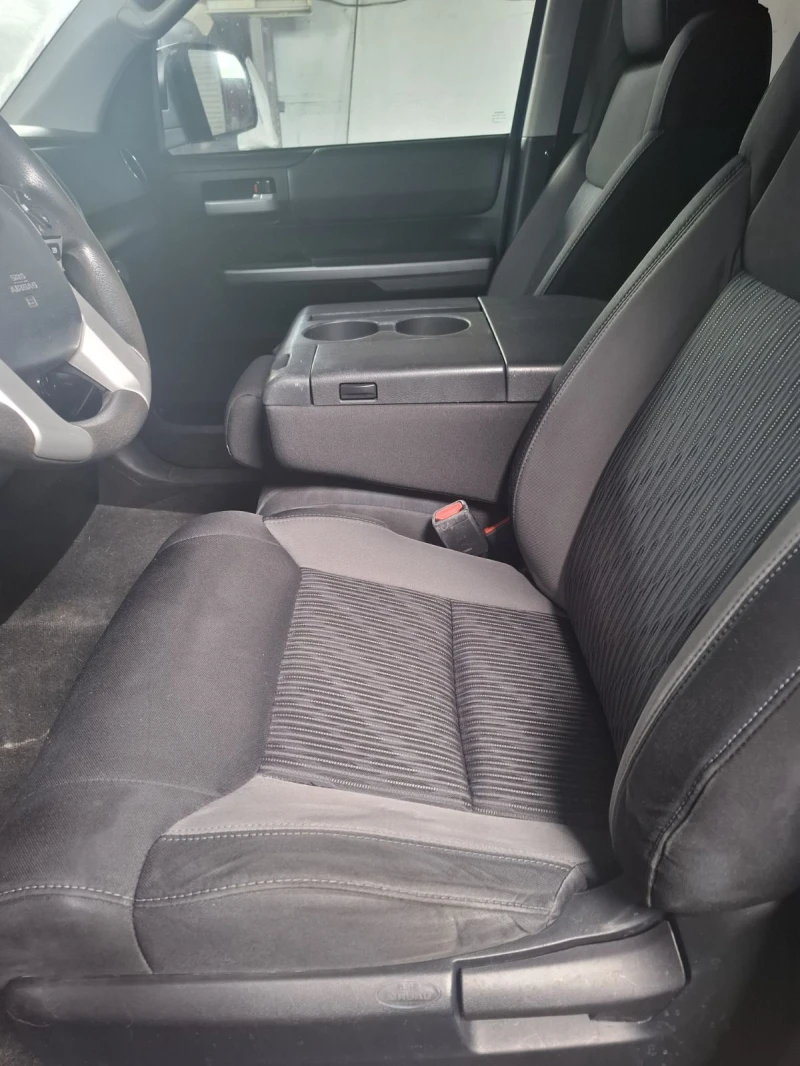 Toyota Tundra, снимка 8 - Автомобили и джипове - 51107048