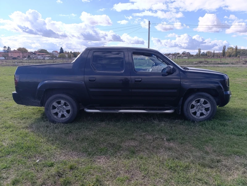 Honda Ridgeline, снимка 4 - Автомобили и джипове - 52214765
