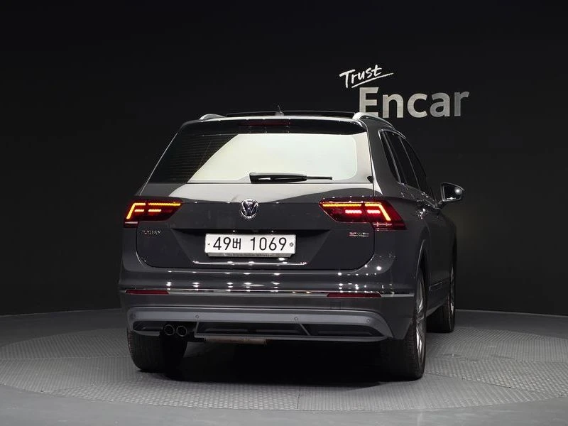 VW Tiguan 2.0 TDI 4Motion Prestige| 150к.с.| ВКЛ.ТЕХНОТЕСТ, снимка 4 - Автомобили и джипове - 55616279