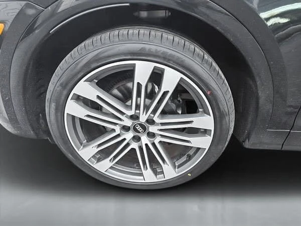 Audi SQ5 Prestige Quattro* BANG & OLUFSEN* DISTRONIC* , снимка 9 - Автомобили и джипове - 55618850