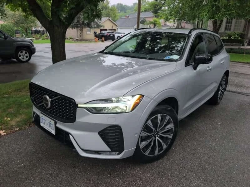 Volvo XC60 * Plus Dark Theme * CARFAX * БЕЗ ПЪРВОНАЧАЛНА