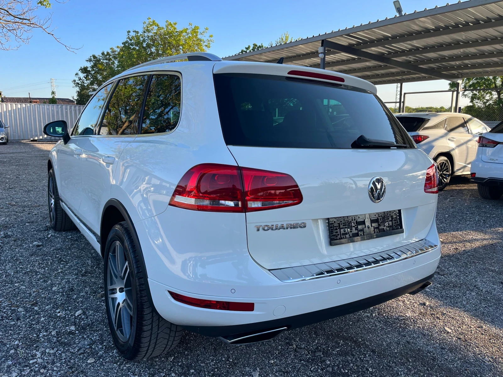 VW Touareg 4.2 TDI 340к.с./ KEYLESS / START-STOP / ПЕЧКА - изображение 6