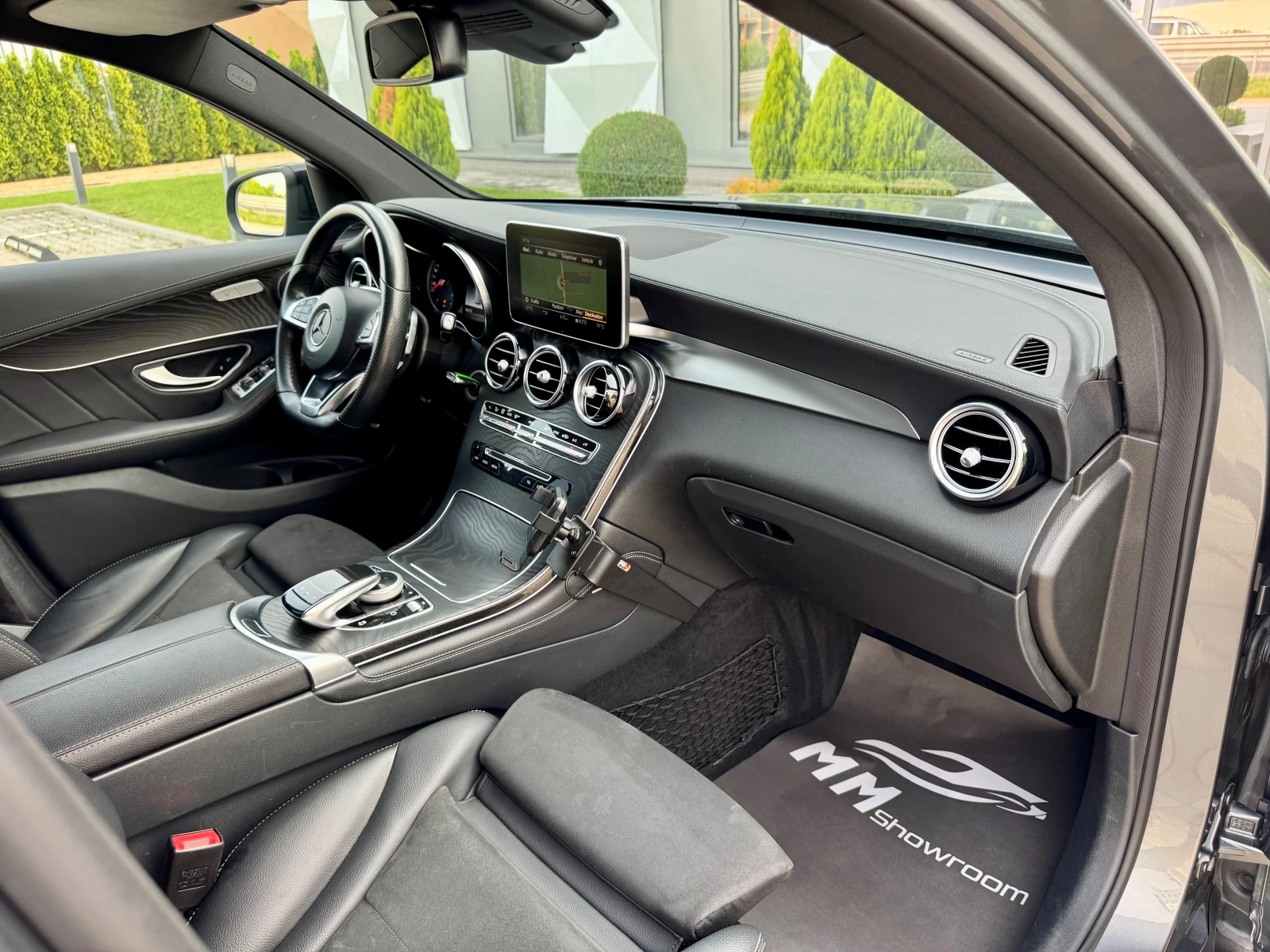 Mercedes-Benz GLC 350 AMG-DISTRONIC+ -BLIND-SPOT-LANE-ASIST-- | Mobile.bg   12