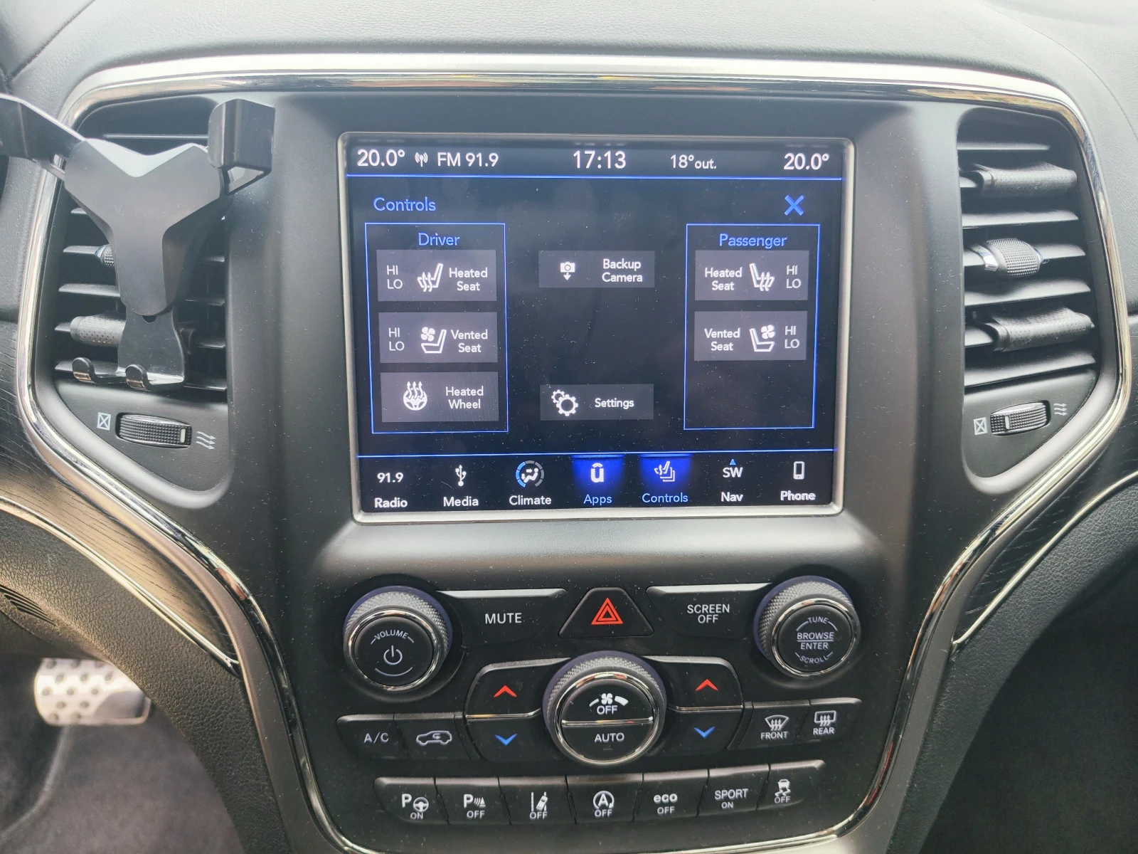 Jeep Grand cherokee Всички екстри - Обслужен - изображение 8